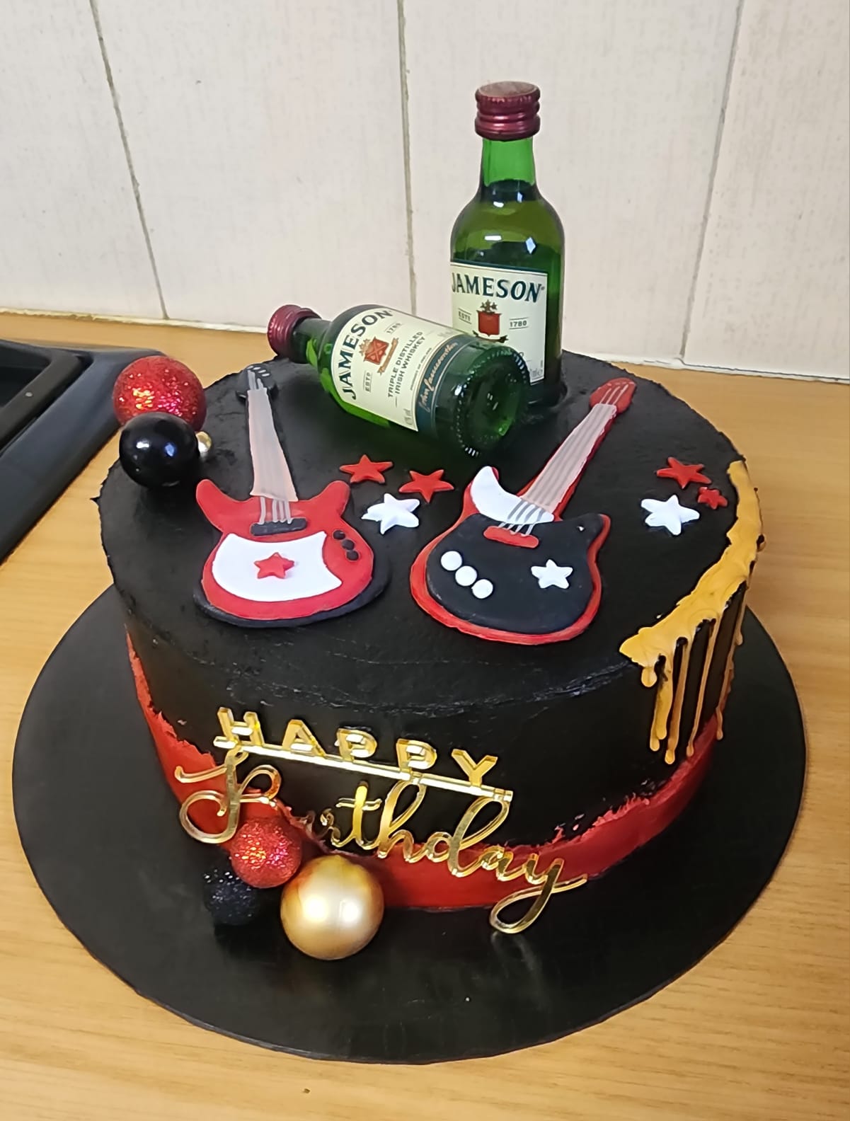 Custom birthday cake for children's party 5